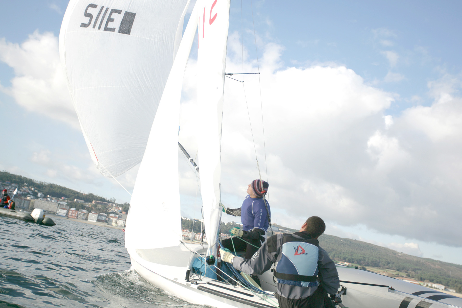 Clase_420_Foto_01_medios