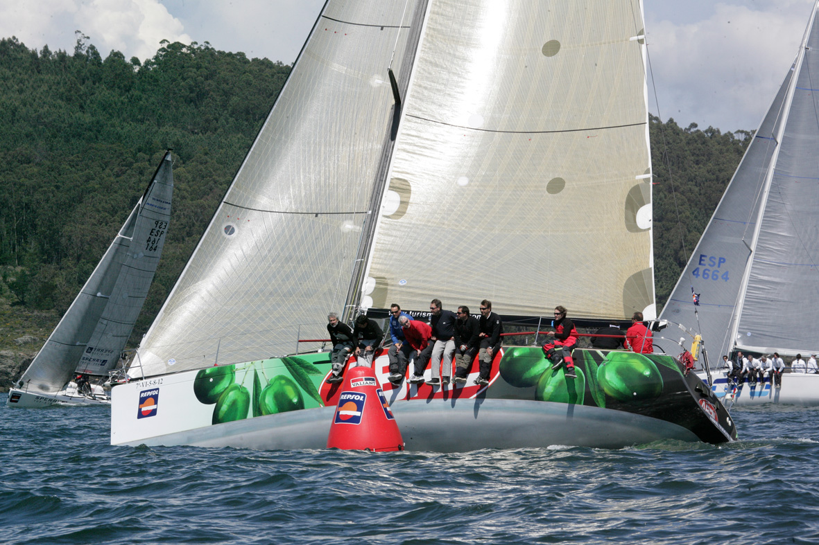 Aceites_Abril_en_la_boya_medios