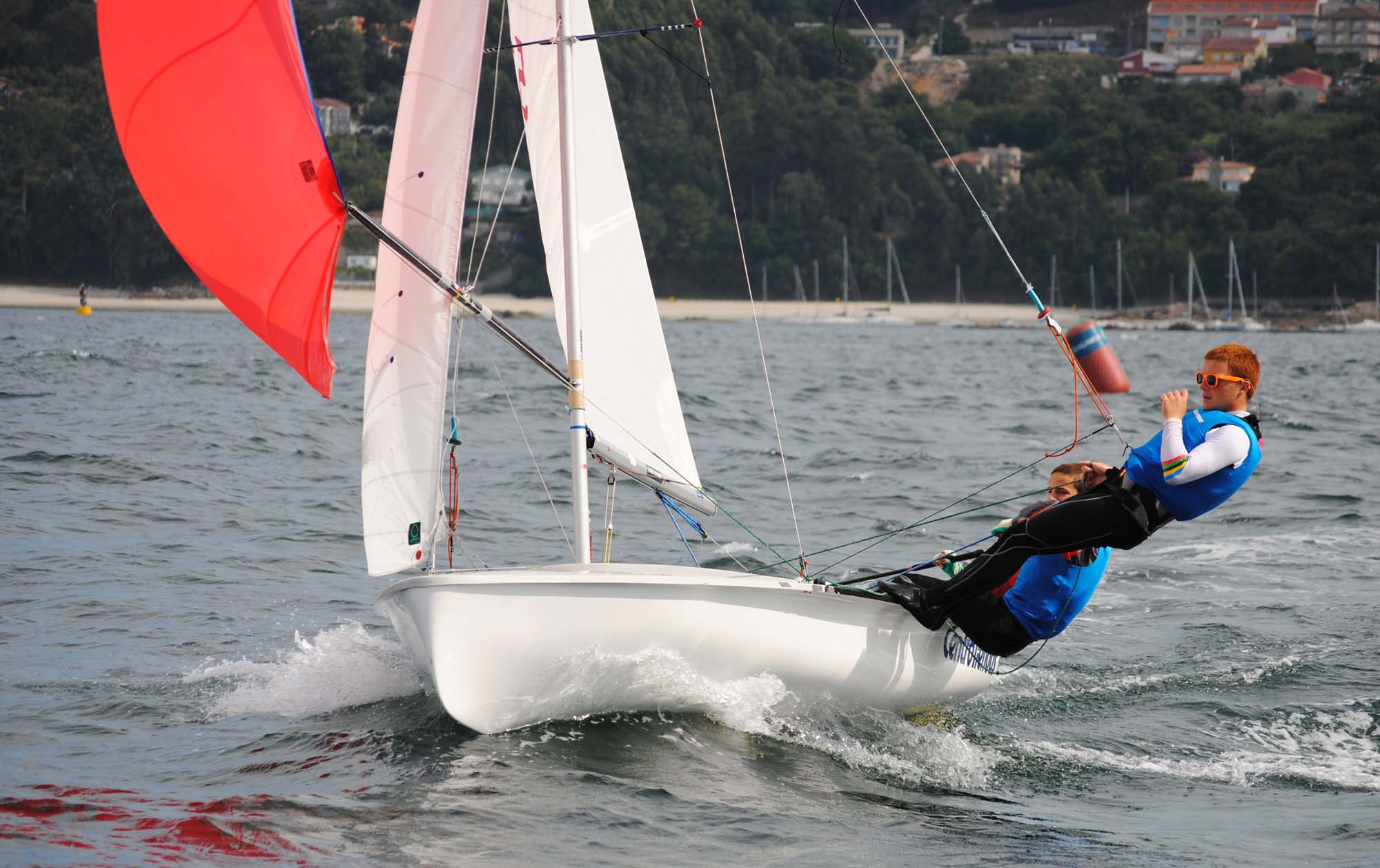 Pedro_Martnez_y_Luis_Bugallo_llegando_de_primeros_medios
