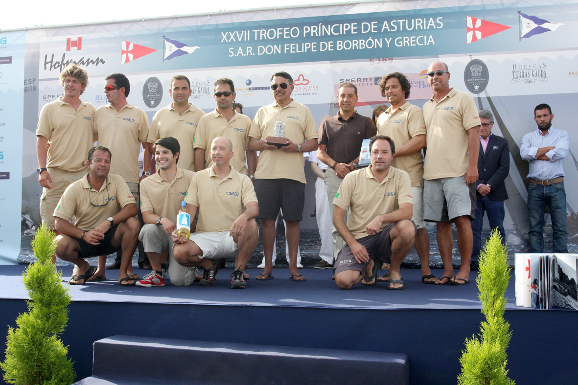 Xekmatt_con_Delegado_de_Hofmann_medios