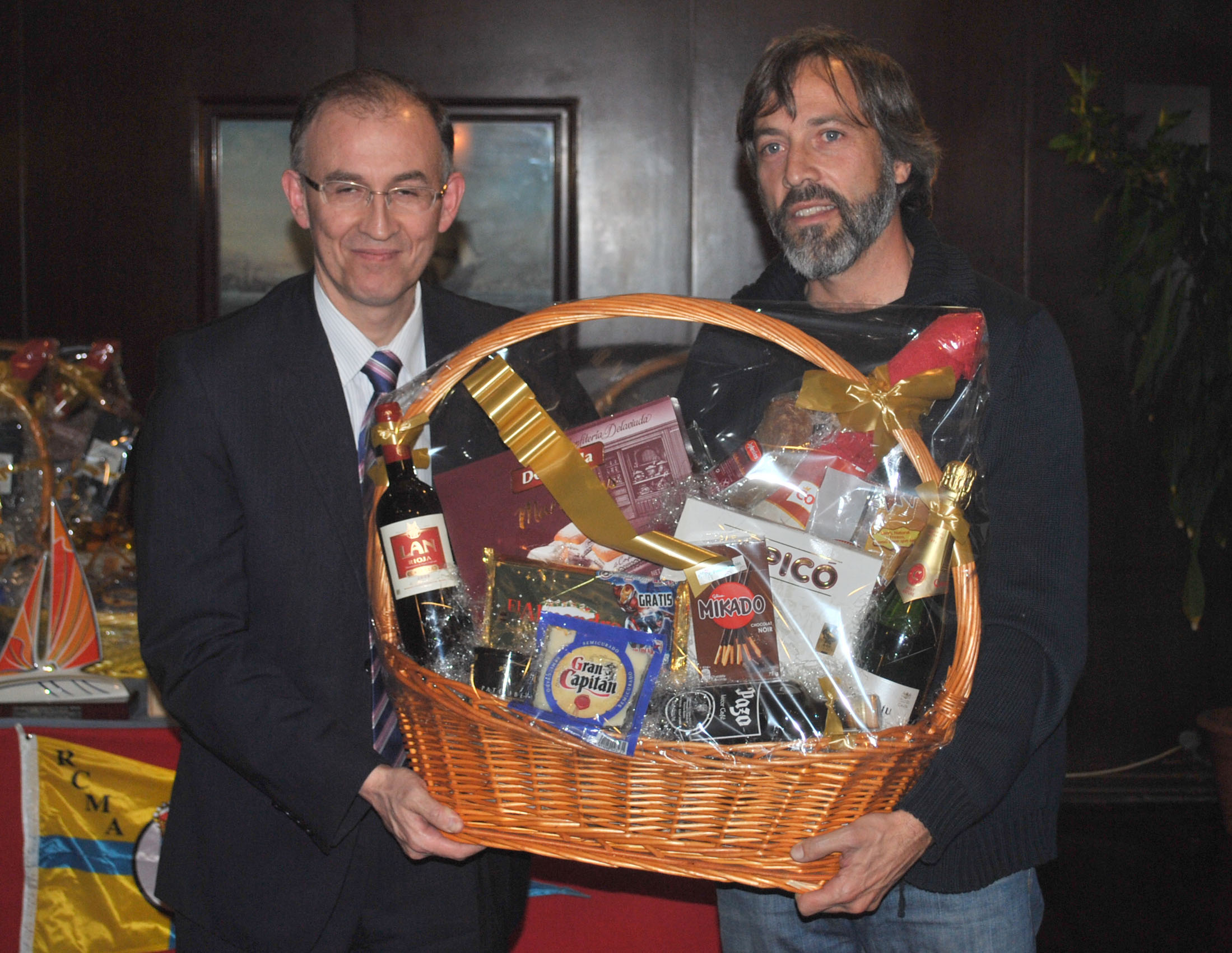 4NOCTURNE_recibe_de_Jefe_Distrito_Marmo_medios