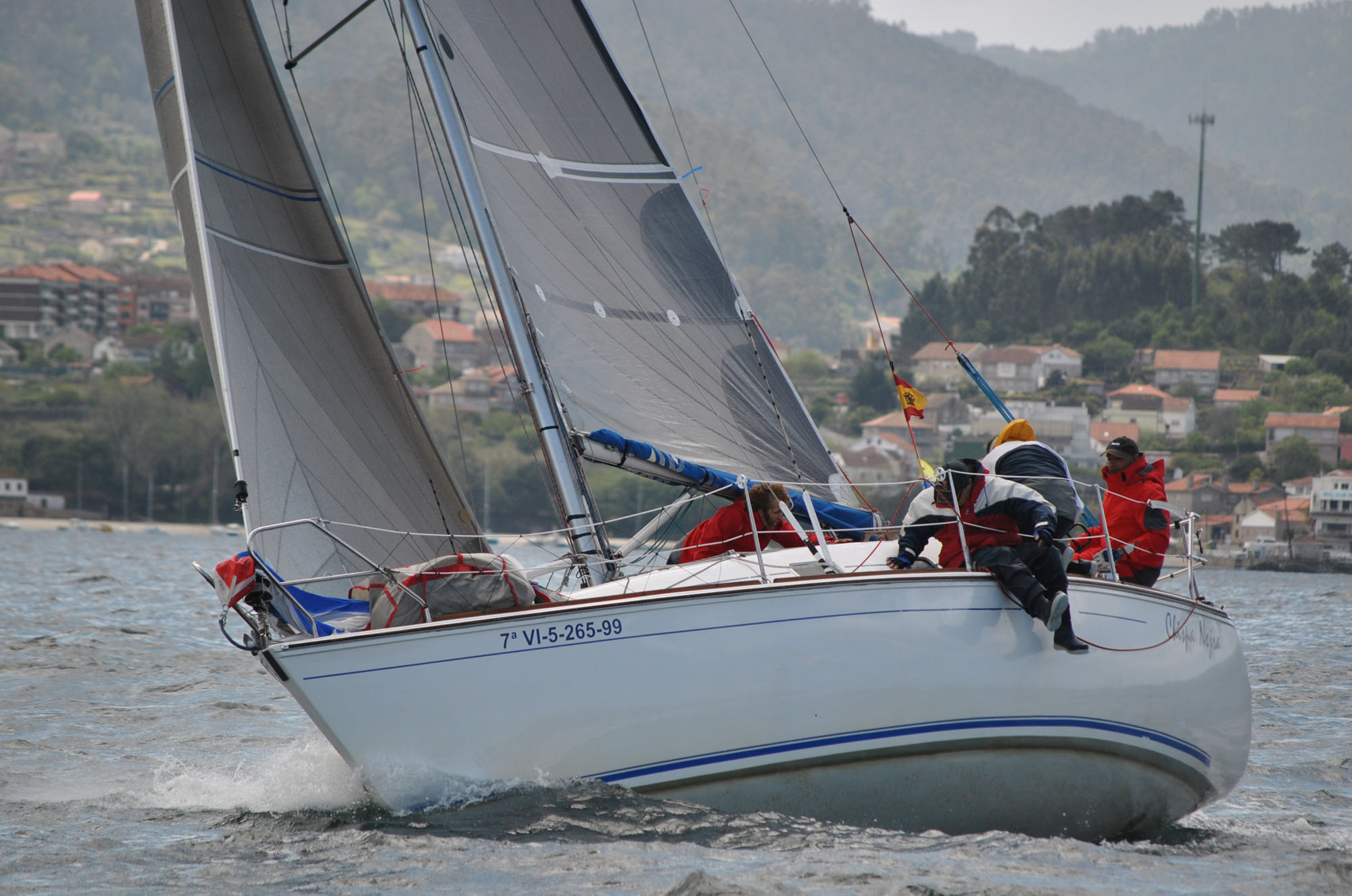 CHISPA_NEJRA__Medios