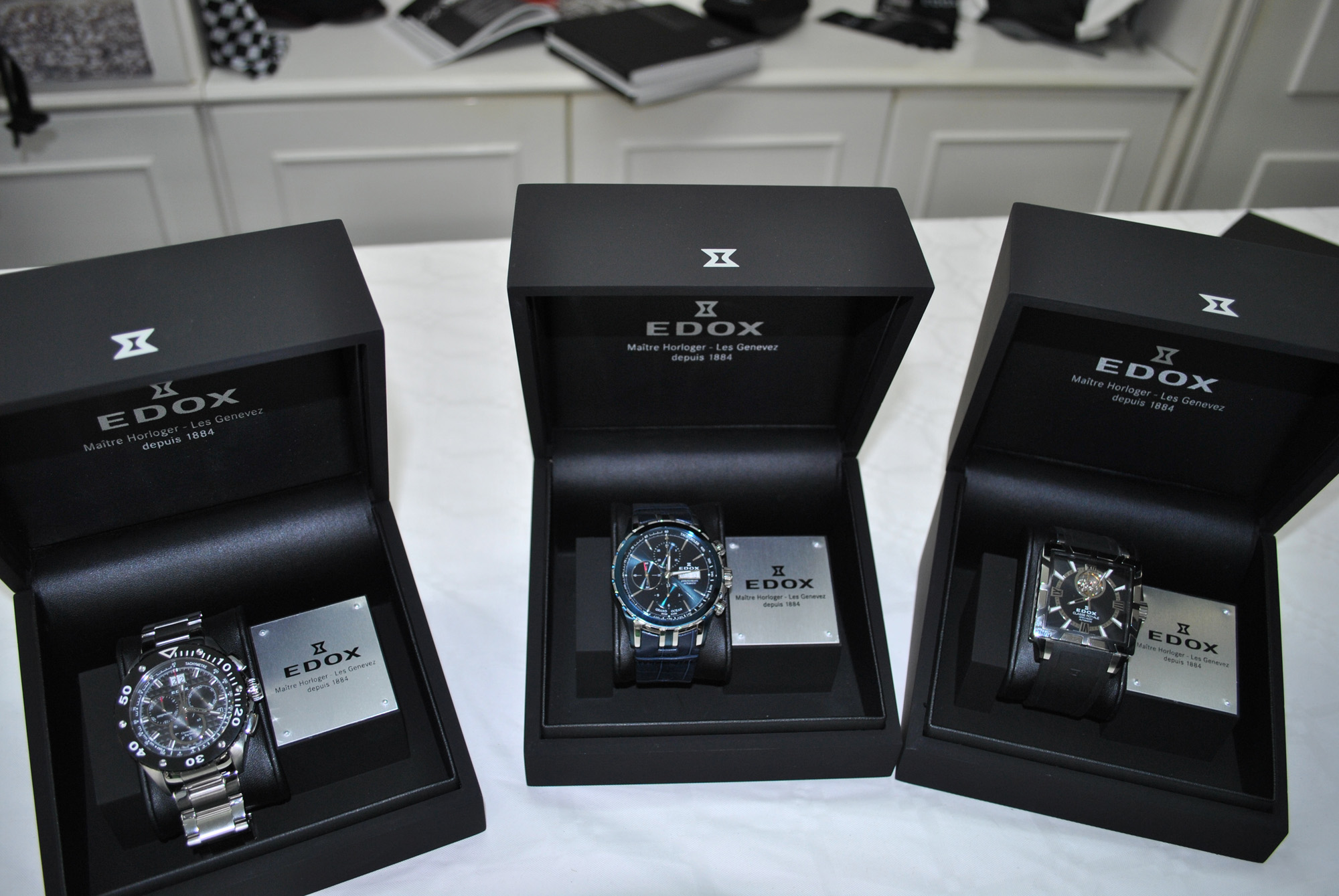 Los_3_relojes_de_premios_medios