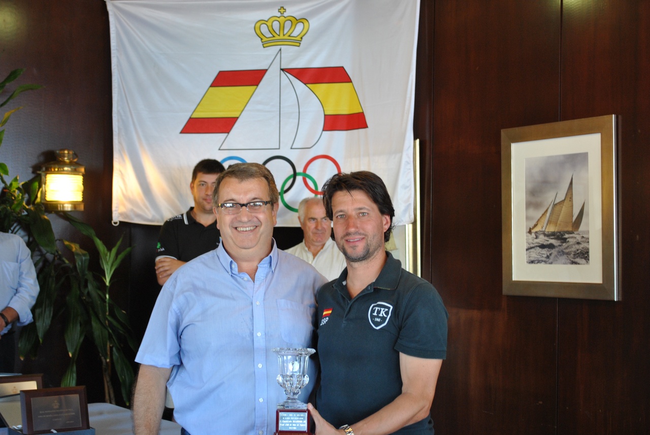 Vencedor_Categora_Master_Carlos_Echvarri_medios