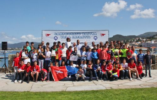 2Foto de familia del Campeonato Baitra de Vela Infantil – Foto © Rosana Calvo
