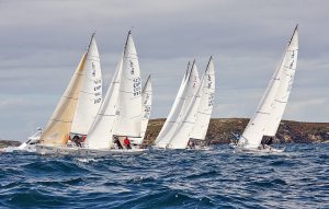 2salida-de-una-de-las-pruebas-del-trofeo-banco-sabadell-clase-j80-foto-rosana-calvo