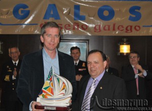 Ramn_Arizaga_Joyera_entrega_a_ENXUTO_medios_copia