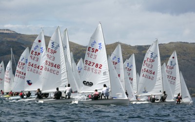 JORNADA CON VIENTO Y SIN PRUEBAS EN EL CAMPEONATO DE ESPAÑA DE 420