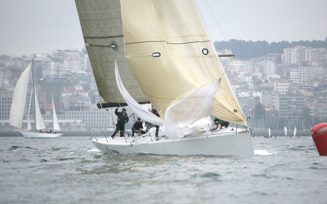 UNA TREINTENA DE EMBARCACIONES ZARPARÁN DESDE MARÍN RUMBO A VILAGARCÍA PARA CONMEMORAR EL CENTENARIO DE LA REGATA CLÁSICA