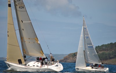 “CORSARIO VI”, “BRACO” Y “ARGOS“ COMANDAN EN LA REGATA HOTEL GALATEA TROFEO CONSERVAS PESCAMAR DE CRUCEROS TRAS LA PRIMERA ETAPA