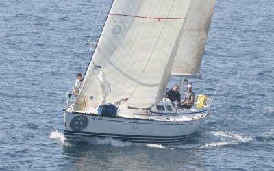 EL CODASTE DE NACHO CAMPOS A LA CABEZA DEL TROFEO HOTEL CARLOS I SILGAR EN SANXENXO