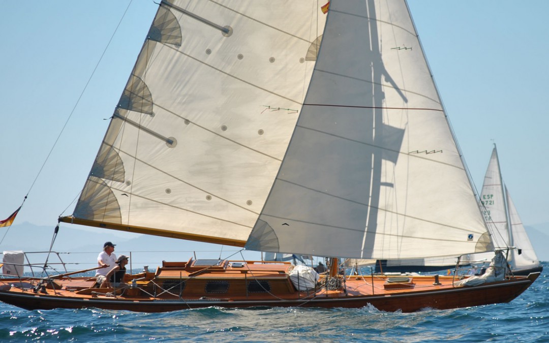 “AGUETE” Y “AROSA X” PRIMEROS LÍDERES DE LA REGATA ILLAS ATLÁNTICAS TROFEO MERCEDES BENZ DE BARCOS CLÁSICOS Y DE ÉPOCA