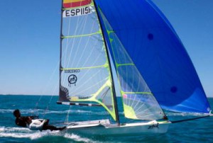 Los-Alonso-y-los-Paz-comparten-la-1-plaza-en-49er-del-Campeonato-de-Espaa-de-Clase-Olmpicas_articlefull