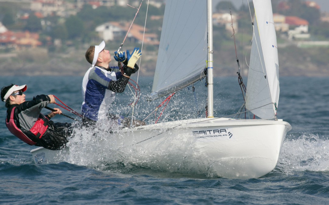 PABLO ÁVILA Y ANTÓN CALO MARCAN EL RITMO EN EL TROFEO BAITRA DE 420