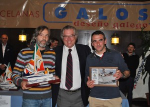 5NOCTURNE_recibe_premio_de_Guillermo_Gafael_Presidente_RCMAguete_medios