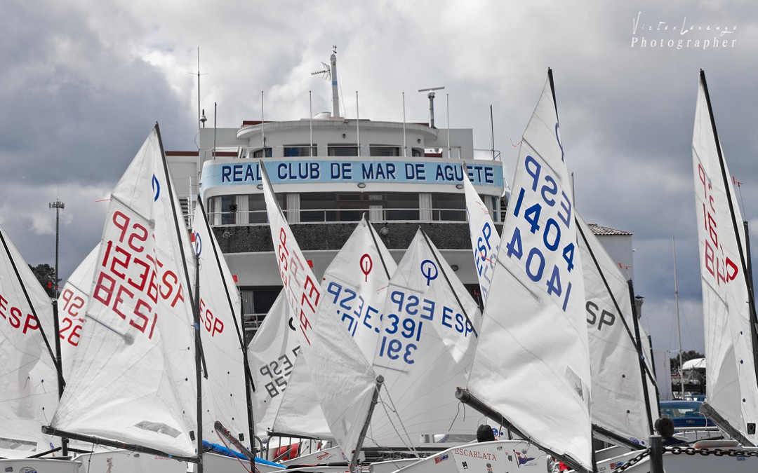 EL VIGUÉS JAIME LUSQUIÑOS VENCEDOR EN AGUETE EN LA REGATA DE OPTIMIST DE GALICIA