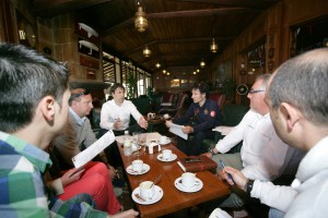 Reunion_Comite_en_mesa_trabajo_medios