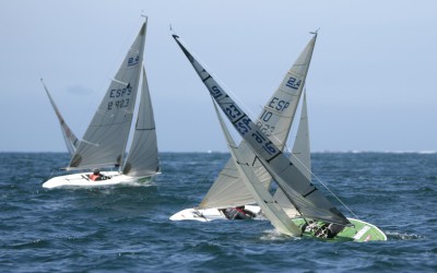RAFA ANDARÍAS SE POSTULA EN LA REGATA VITALDENT, LIDERANDO LA CLASIFICACIÓN GENERAL