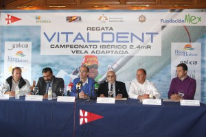 Presentacion_regata_Vitaldent_01_medios