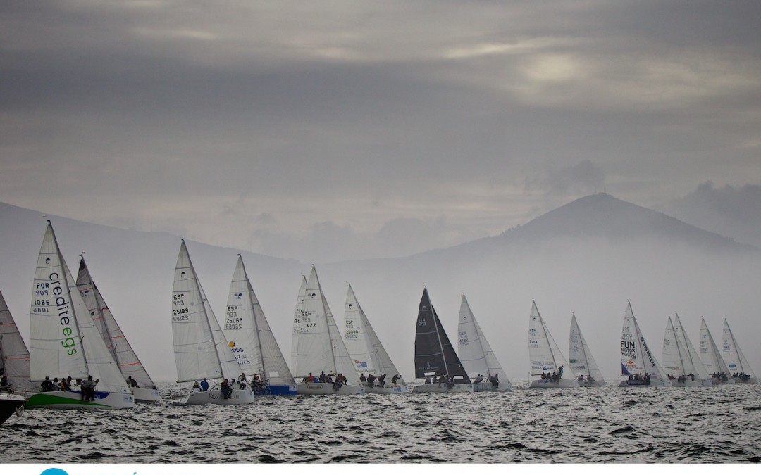 El Credite Egs del luso Afonso Domingos primer lider del mundial de platu 25 en Portosín