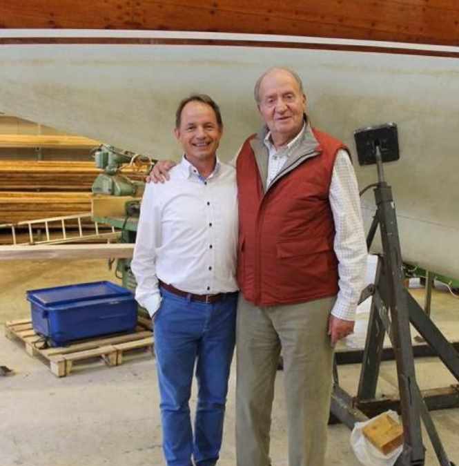 El Rey emérito, Juan Carlos I, navegará asiduamente en Las Rías Baixas
