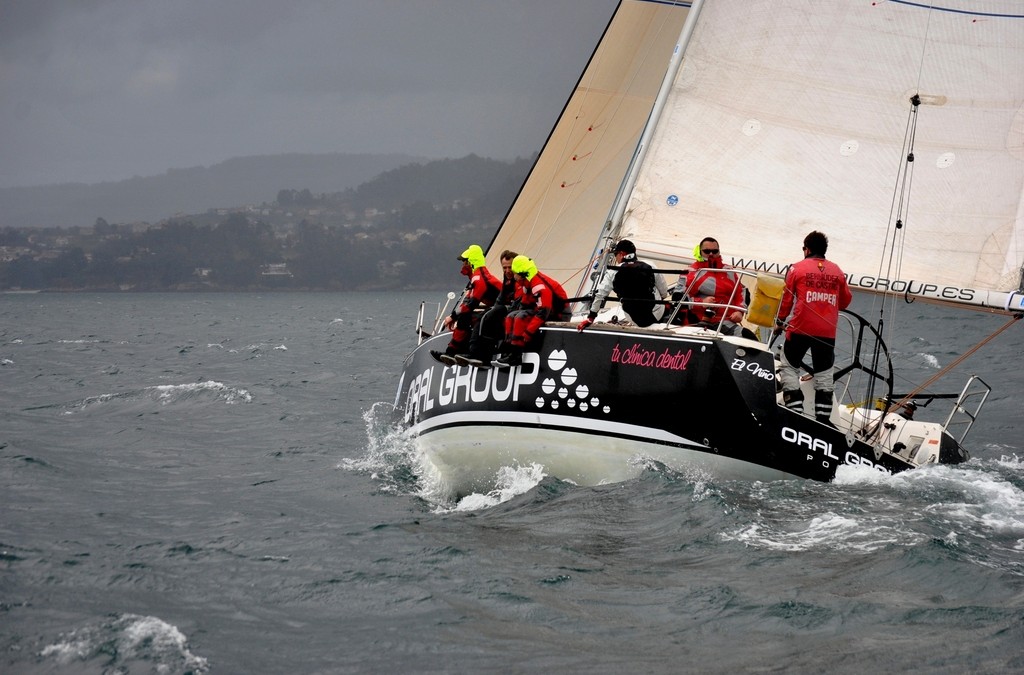 La regata Interclubes de la Ría de Pontevedra entra en su recta final con etapa en el Real Club Náutico de Sanxenxo