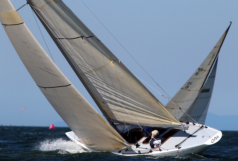 Liderato mundial en Vancouver para el “Bribon Movistar” de S.M. el Rey Juan Carlos