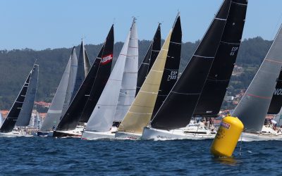 La regata Mar de Maeloc Rías Baixas en un pañuelo en el ecuador de la regata