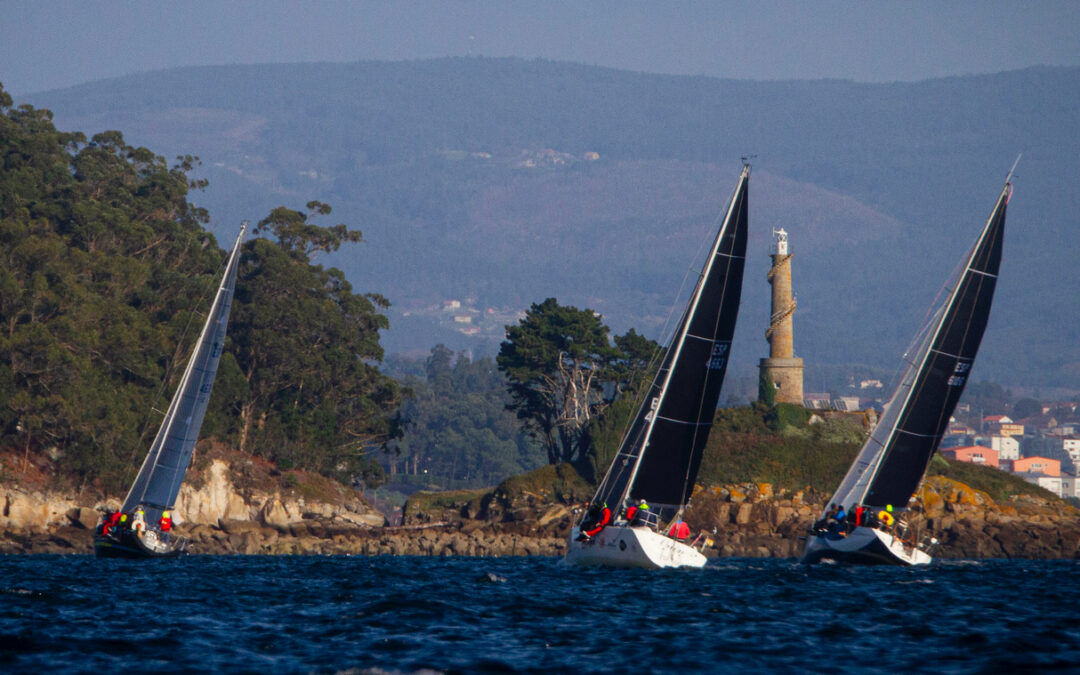 Orión, Cinco Islas Albariño y Mou se imponen en la segunda prueba de la Regata de Navidad para cruceros en Aguete