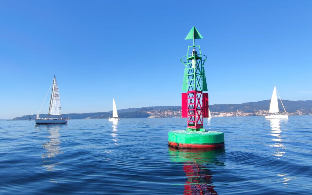 La ausencia del viento en la Ría de Pontevedra obliga a suspender la primera prueba de la Regata de Navidad para cruceros