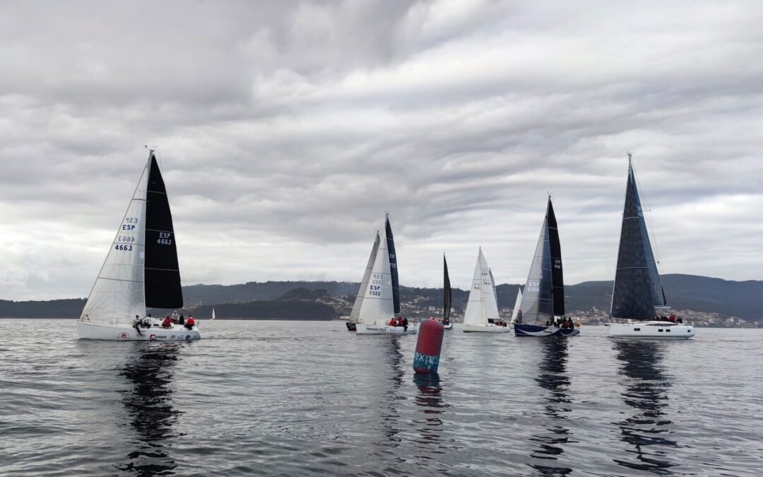 Ningún barco finalizó en tiempo la última prueba de la XXIII Regata de Navidad en la Ría de Pontevedra