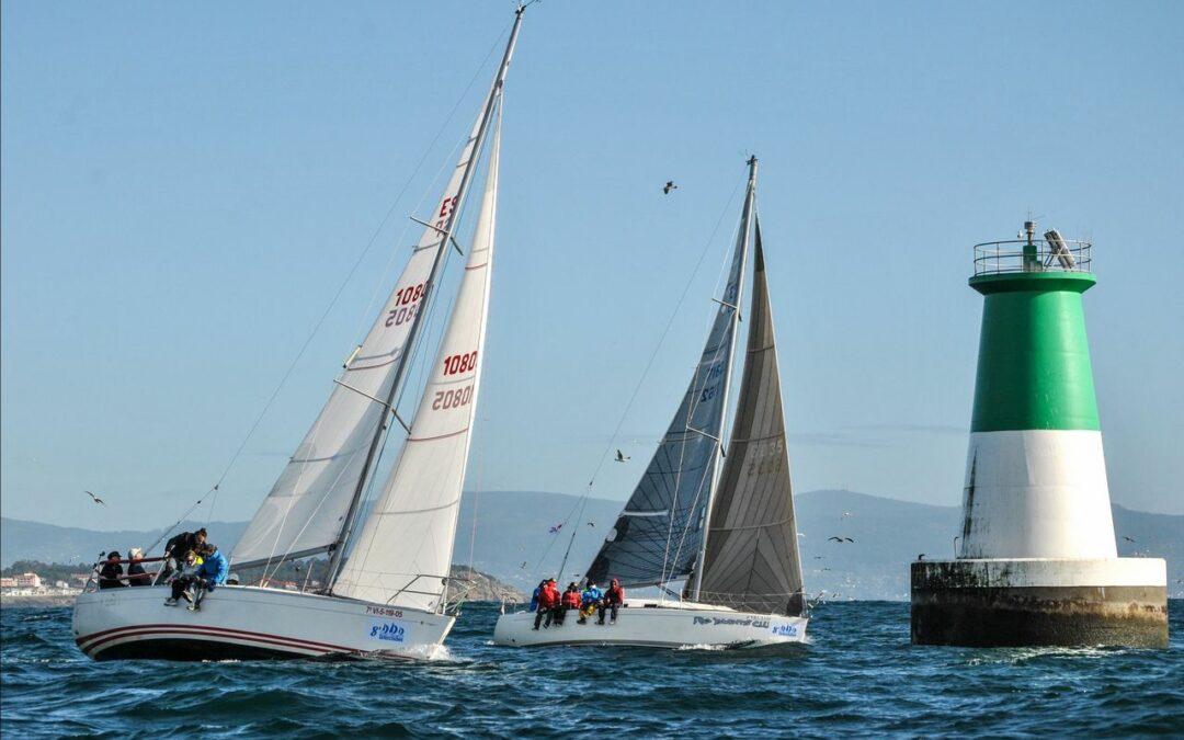 Ozosana, Balea Dous, Albarellos, Cinco Islas Albariño, Secolite y Mou defenderán el liderato en el ecuador de la 8ª Regata Interclubes