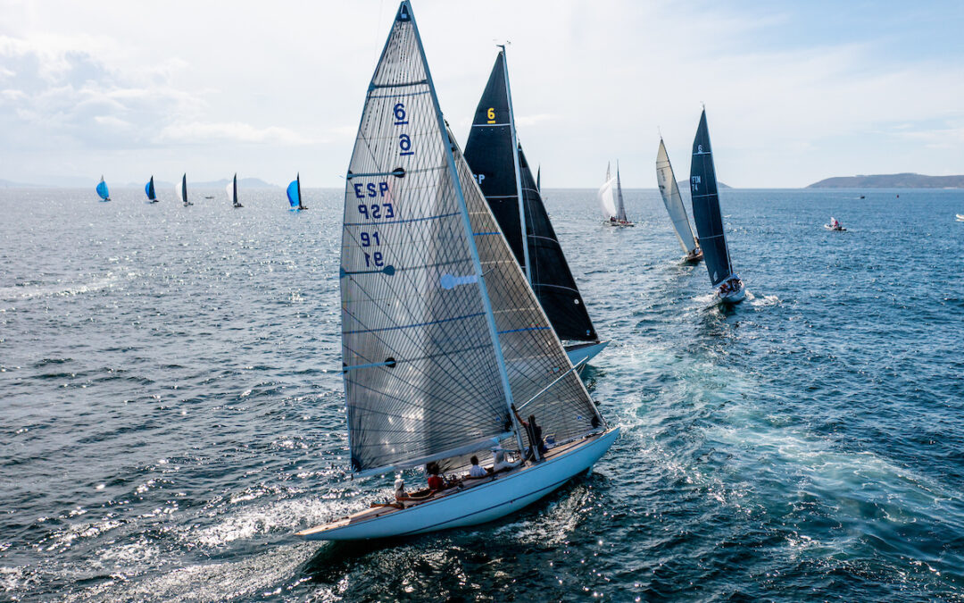 El español “Bribon 500” y el suizo “Sophie Racing”, vencedores del Trofeo Xacobeo