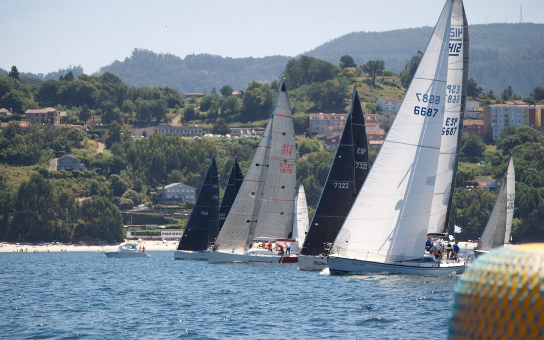 Orión, Balea Dous, Marcolfo y Papanatas, primeros líderes de la 25ª Regata Cruceros de Aguete