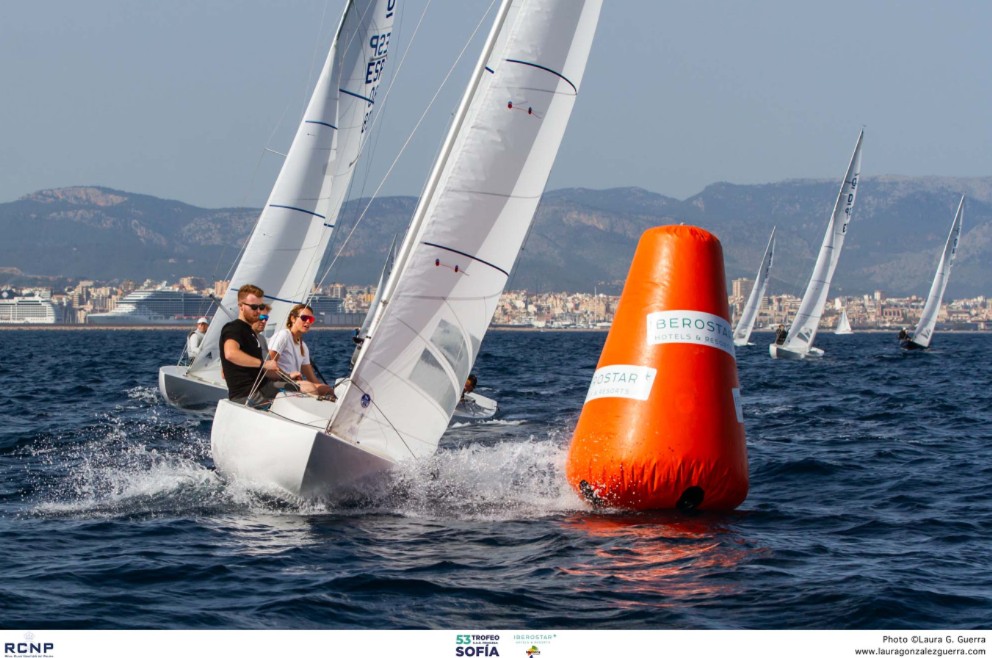 La Bahía de Palma acogió la primera jornada del 53 Trofeo Princesa Sofía Mallorca by Iberostar en las divisiones One Design
