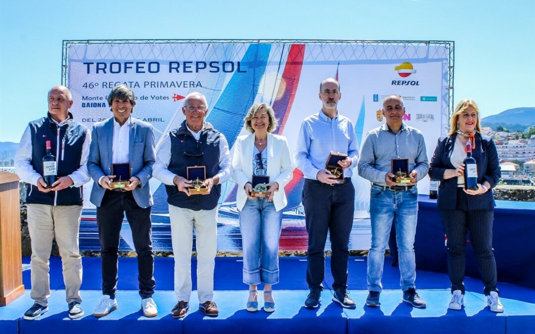 El Trofeo Repsol recupera el clásico recorrido entre Baiona y Sanxenxo