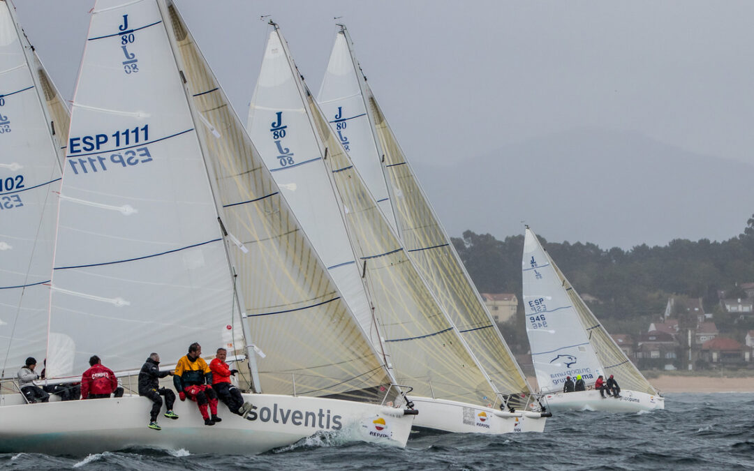 Los J80 abren los marcadores de “la Repsol”