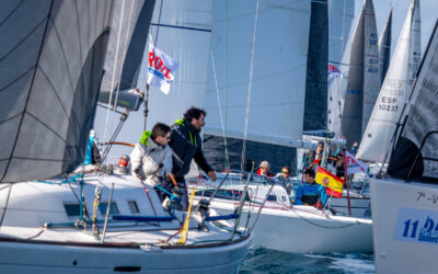 Medio centenar de barcos regresan a la Regata Interclubes Ría de Pontevedra
